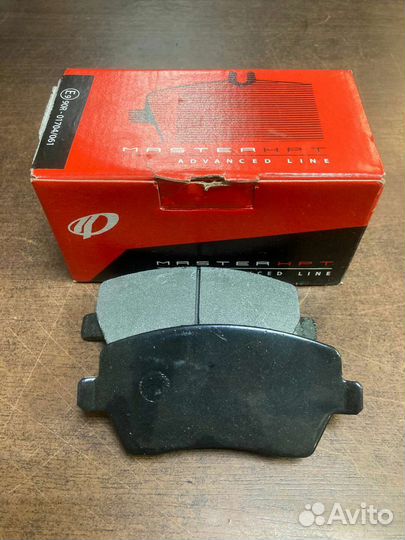 Колодки тормозные Веста Ларгус 16 кл remsa новые