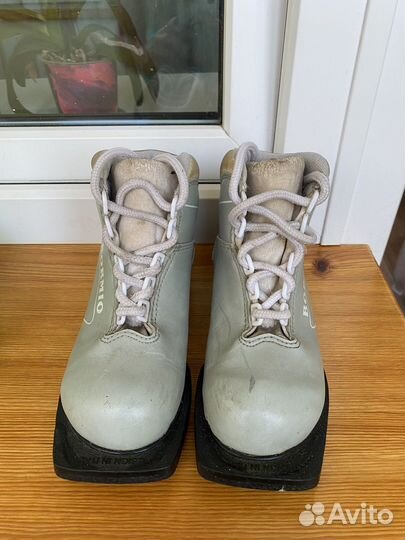 Лыжные ботинки