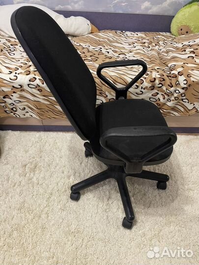 Компьютерное кресло