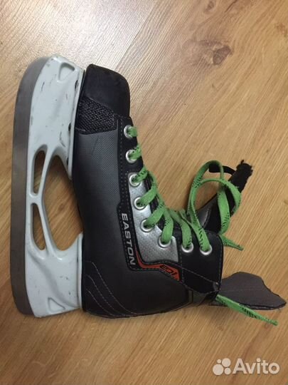 Коньки хоккейные