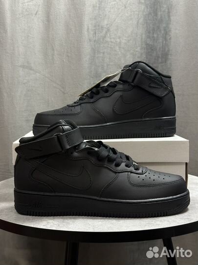 Nike Air Force 1 Mid Black