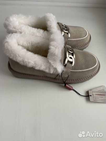 Лоферы женские