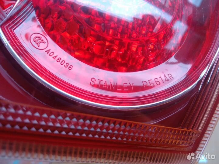 Фонарь правый Mitsubishi Lancer