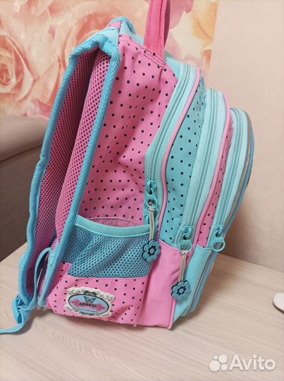 Школьный рюкзак