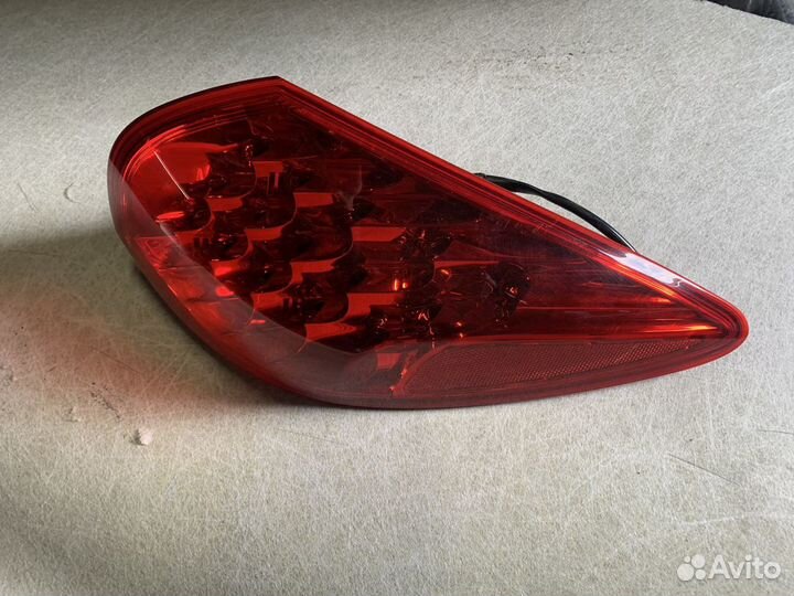 Фонарь правый Infiniti EX QX