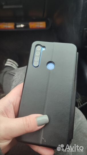 Xiaomi Redmi 8, 3/32 ГБ
