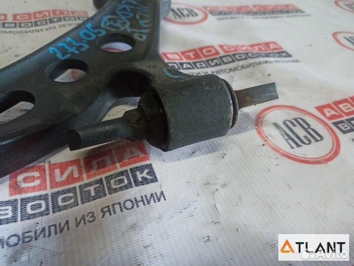 Рычаг передний левый toyota harrier