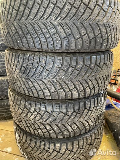 Michelin X-Ice North 4 235/55 R17 104