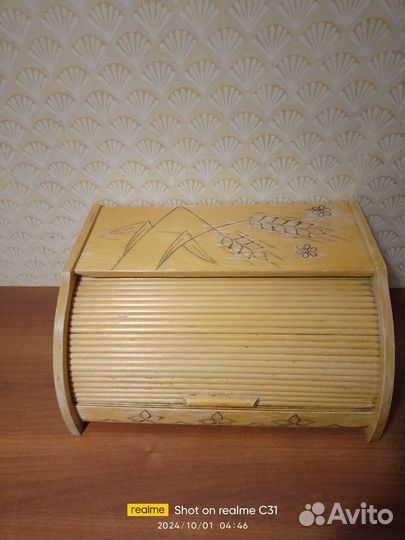 Хлебница деревянная