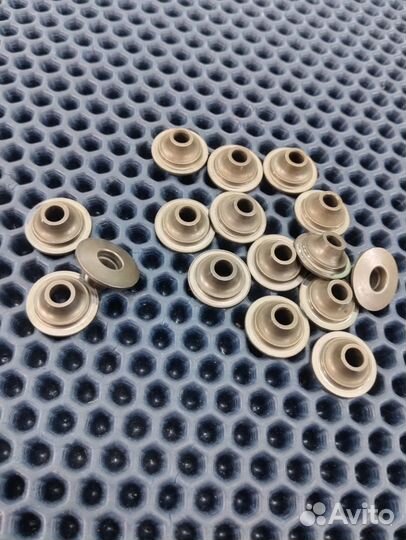 Suzuki RF900R T703 тарелка клапана