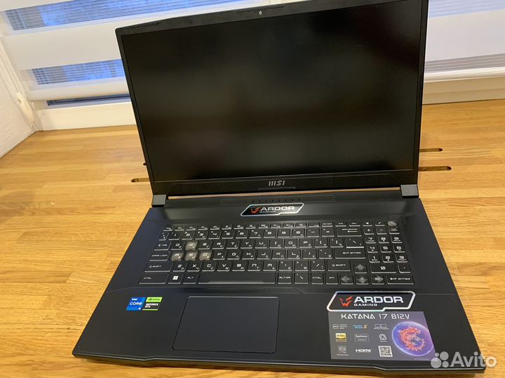Игровой ноутбук msi katana 17 B12VFK-463XRU