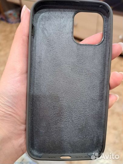 Чехол на iPhone 12