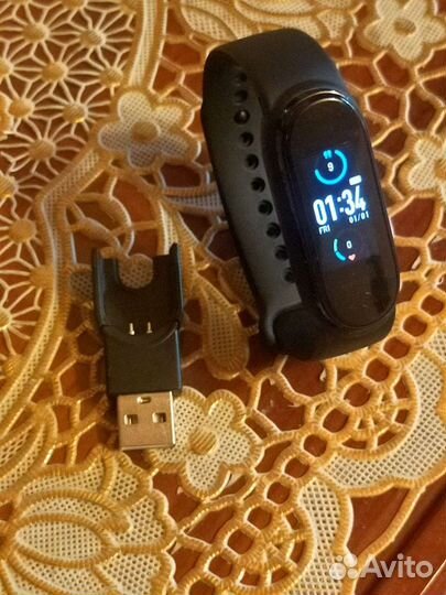 Фитнес браслет