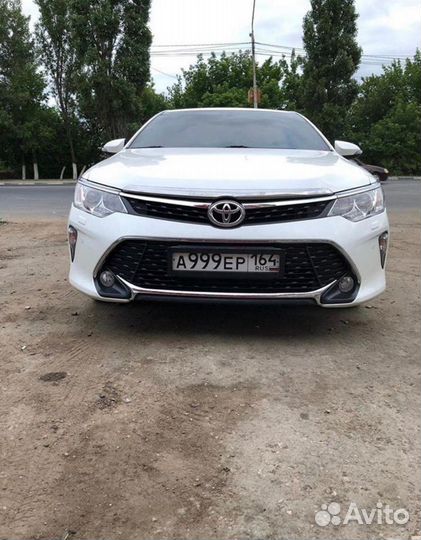 Camry 55 Решетка Exclusive рестайлинг F7XW2