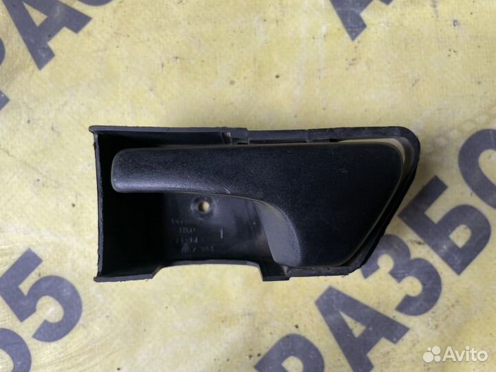 Ручка задняя левая внутренняя VW Vento