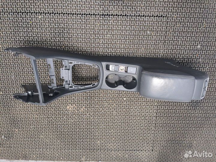 Консоль салона Audi Q3, 2016