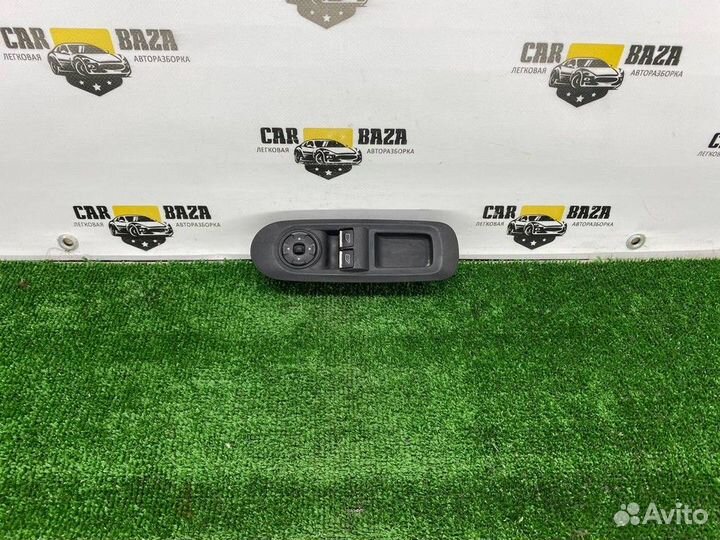 Кнопка стеклоподъемника переднего левого L