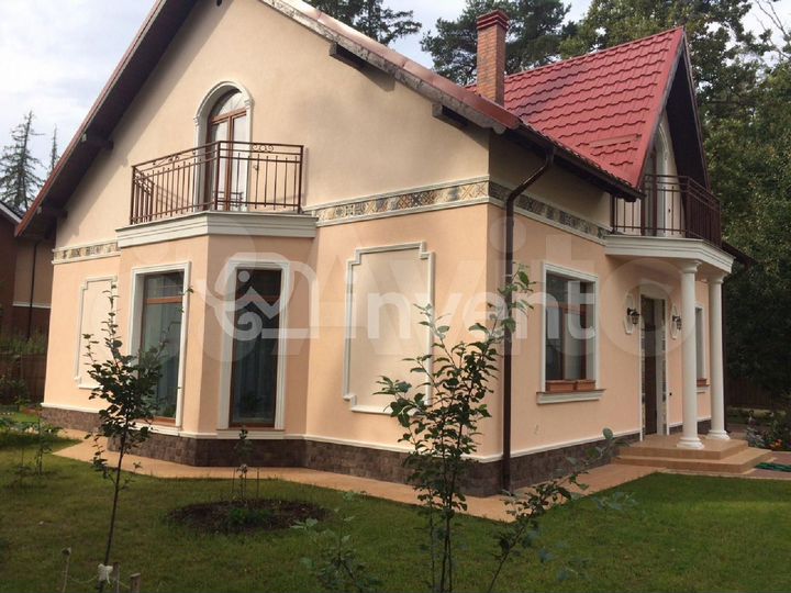 Дом 236,2 м² на участке 6,3 сот.