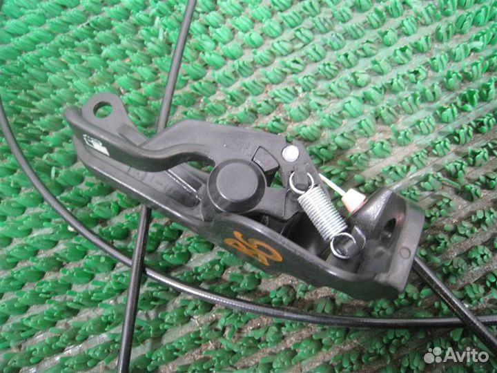 Трос лючка бензобака Lexus RX300 (MCU15) 2002