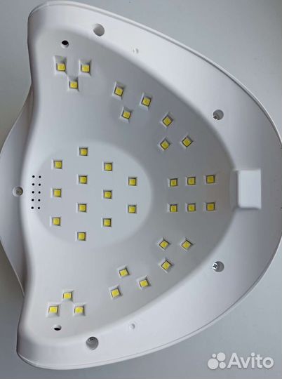 Маникюр педикюр лампа новая