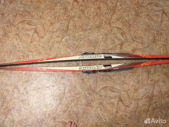 Беговые лыжи atomic