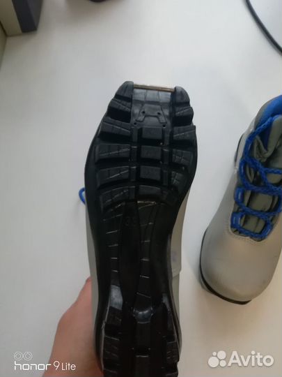 Лыжные ботинки