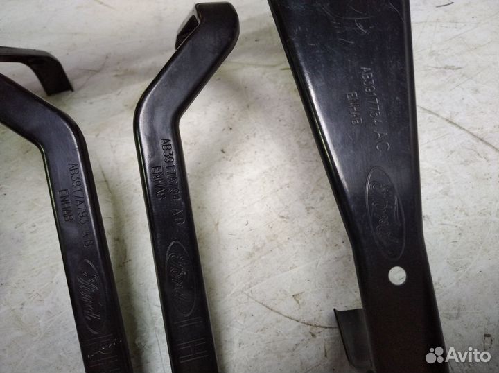 Опора переднего бампера Ford Ranger 2012-2015