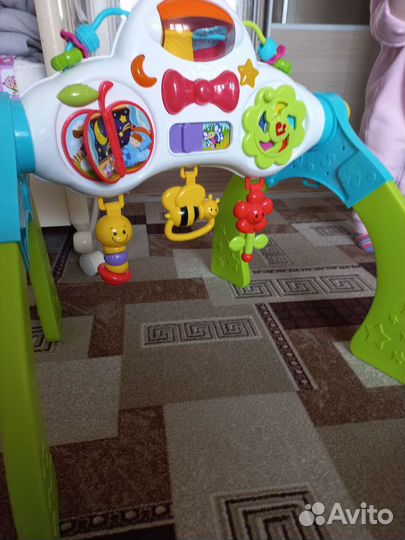 Музыкальные игрушки для малышей