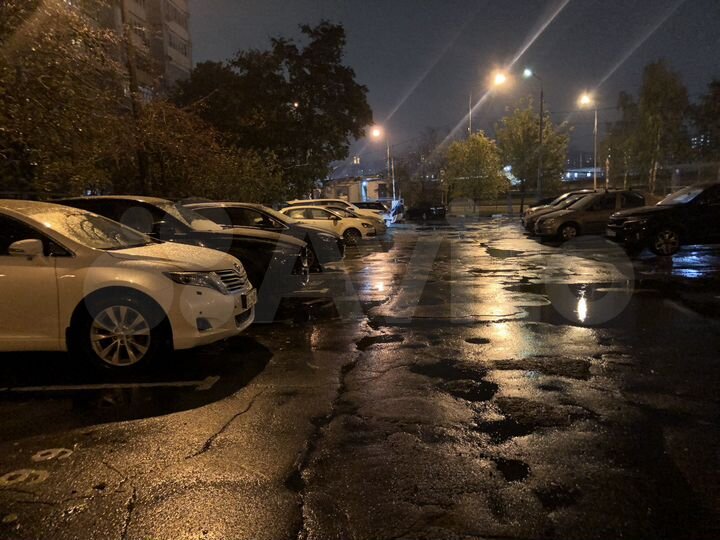Машиноместо, 18 м²