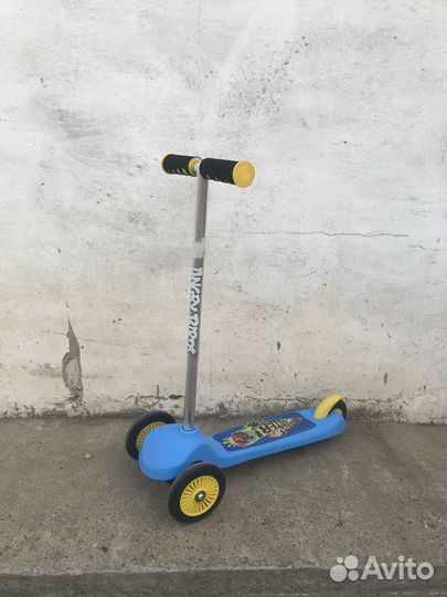 Самокат детский трехколесный