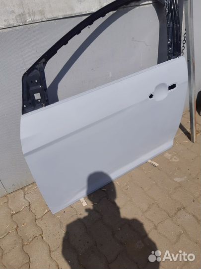 Дверь левая ford focus 3