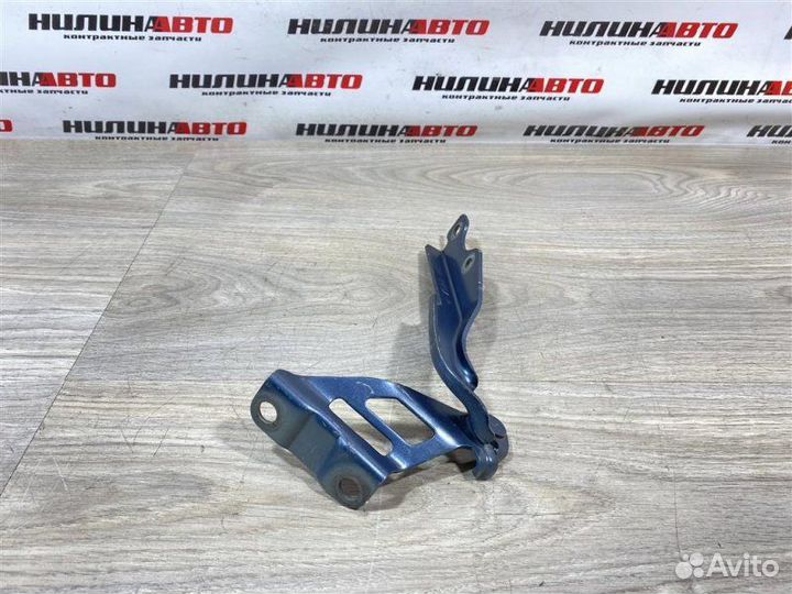 Петля капота правая Mazda 3 Bm Bn 2.0 2016