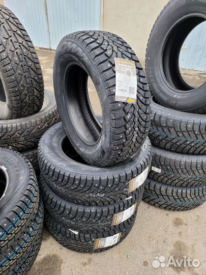 Pirelli Formula Ice 215/60 R16 99T