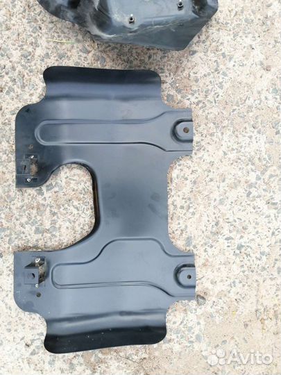 Защита двигателя Toyota Hilux 2012 2013 2014 2015