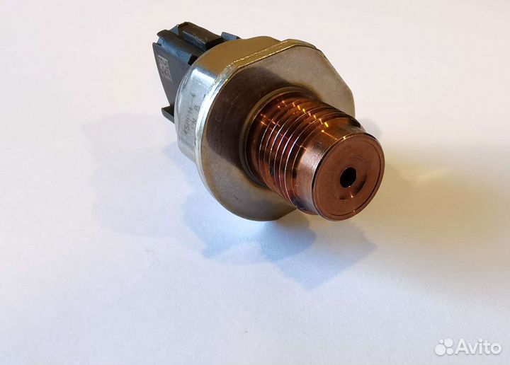 Датчик давления топлива в рампе. Новый