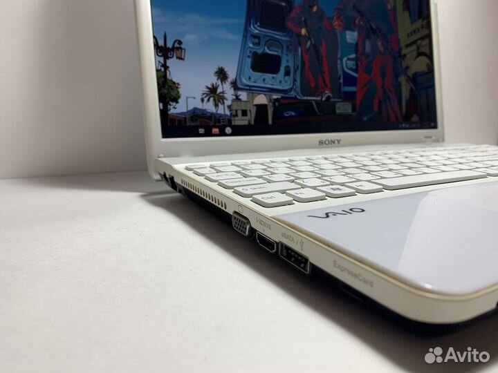 Офисный ноутбук Sony i3/4gb/ssd