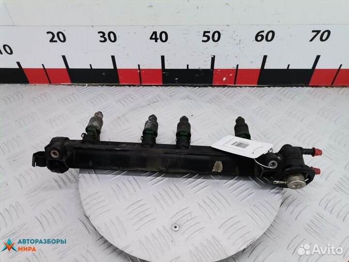 Форсунка Audi A3 8L 1998 037906031AA