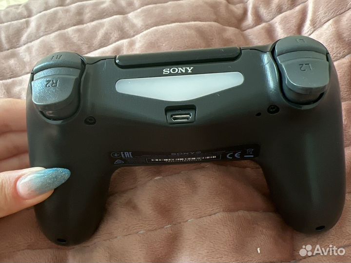 Sony PS4 контролер