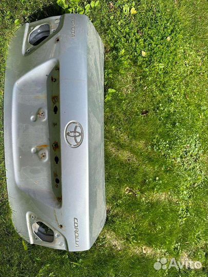 Запчасти, багажник для toyota corolla е150