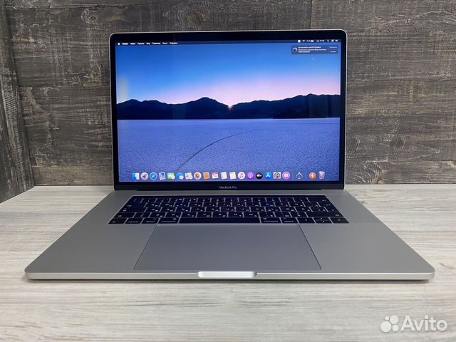 MacBook Pro 15 топ Touch Bar на гарантии