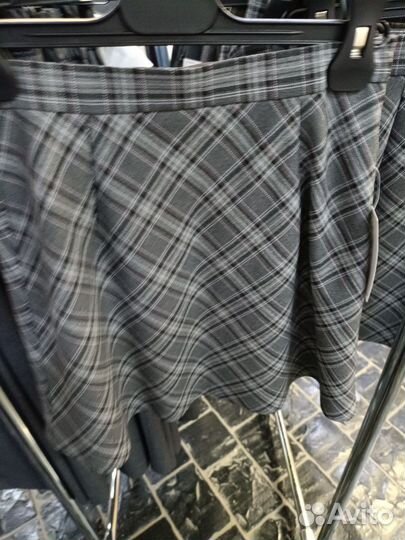 Жилет, юбка, брюки на 1,4 класс