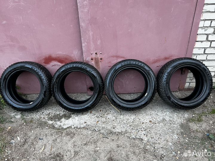 Goodyear UltraGrip Ice 205/55 R16