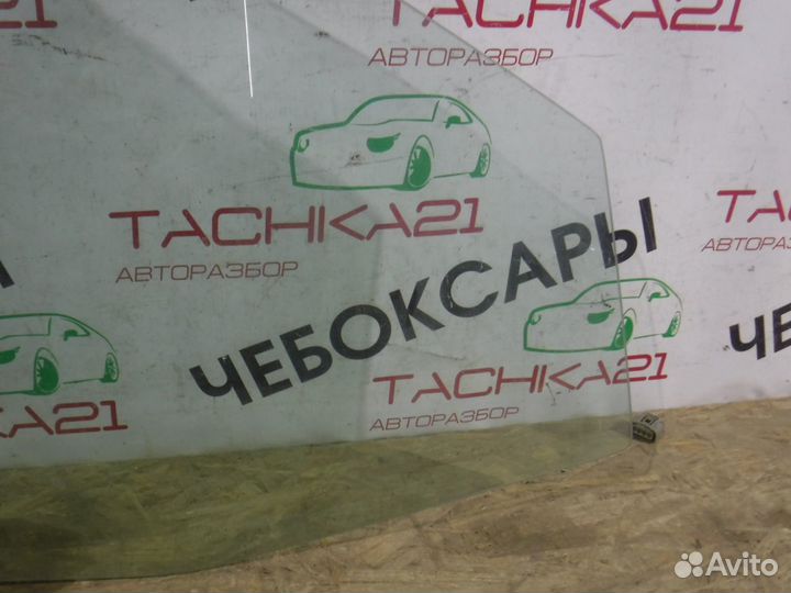 Стекло передней правой двери Ssang Yong Kyron