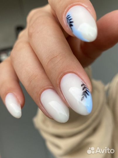 Маникюр и педикюр