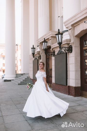 Свадебное платье