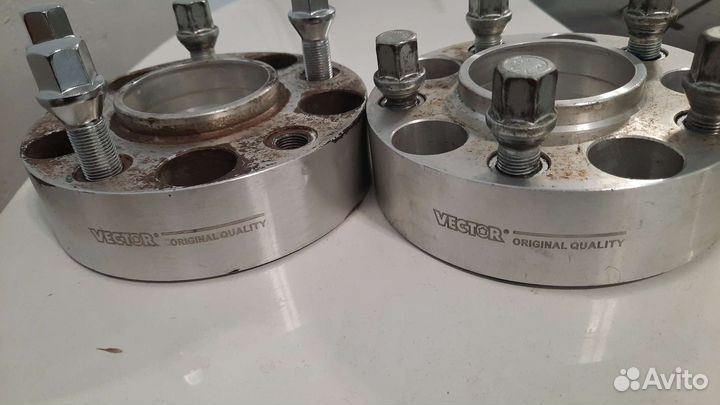 Проставки колесные на BMW