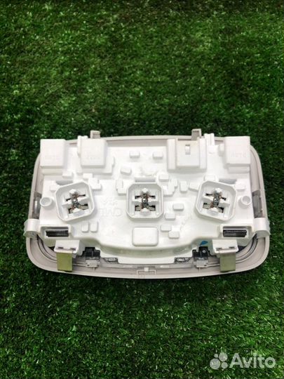 Подсветка салона, плафон Peugeot Traveller