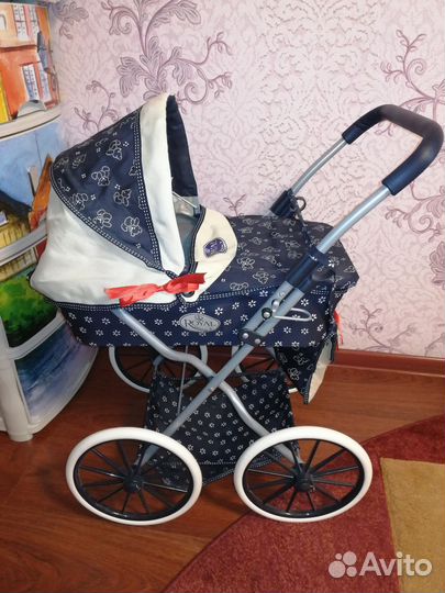 Коляска для кукол