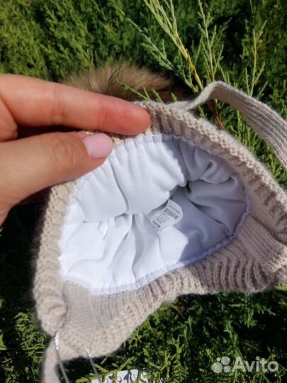 Комплект с натуральными меховыми бубонами