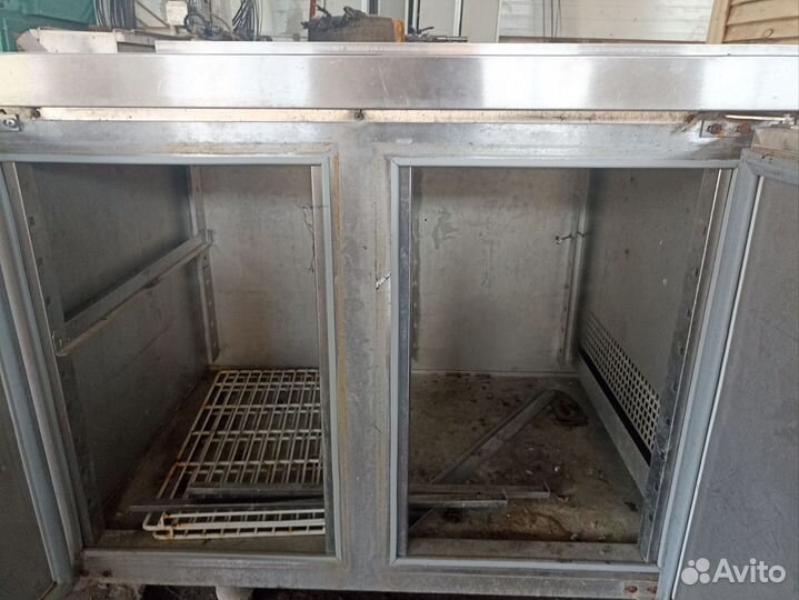 Холодильный стол б/у